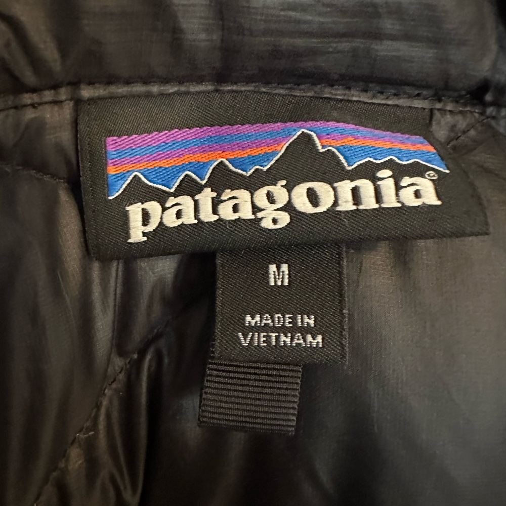 Patagonia Black Women's Jacket - Picture 6 of 10